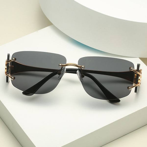 new cut edge and diamond sunglasses small leg lenses decorative trend sunglasses european and american cover stars same glassess df 901, White;black
new cut edge and diamond sunglasses small leg lenses decorative trend sunglasses european and american cover stars same glassess df 901, White;black