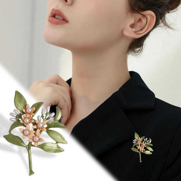pins brooches creative new vintage painted o leaf gardenia pearl brooch jaet cardigan accessories pin brooches for womanl230315, Gray
pins brooches creative new vintage painted o leaf gardenia pearl brooch jaet cardigan accessories pin brooches for womanl230315, Gray