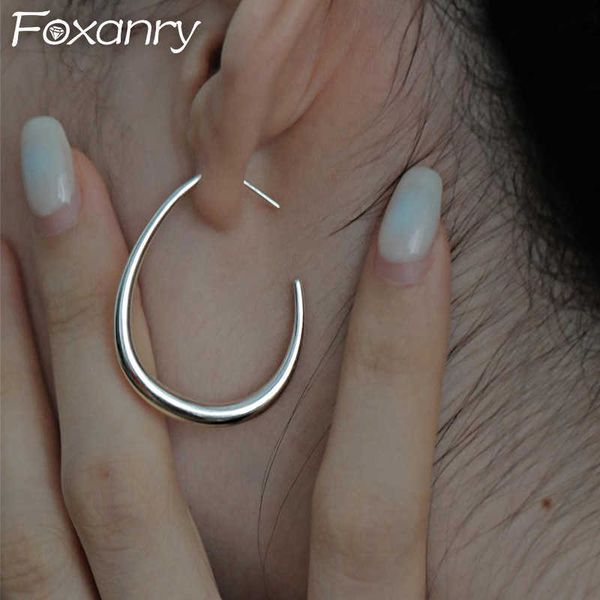 charm anry prevent allergy silver color d earrings party jewelry for women fashion creative geometric handmade birthday jewelry l230315, Golden
charm anry prevent allergy silver color d earrings party jewelry for women fashion creative geometric handmade birthday jewelry l230315, Golden
