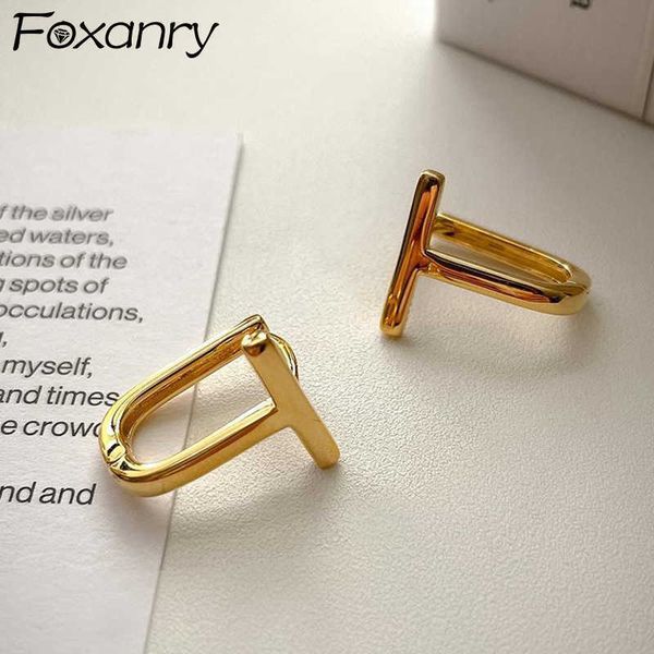 charm anry prevent allergy letter t earrings for women couples new fashion simple geometric handmade birthday party jewelry gifts l230315, Golden
charm anry prevent allergy letter t earrings for women couples new fashion simple geometric handmade birthday party jewelry gifts l230315, Golden