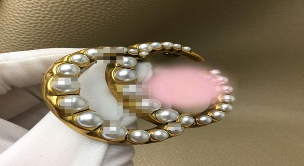 ladies brooch fashion new personality rhinestones english letters brooch clothing gift accessories whole fast del1333221, Gray
ladies brooch fashion new personality rhinestones english letters brooch clothing gift accessories whole fast del1333221, Gray