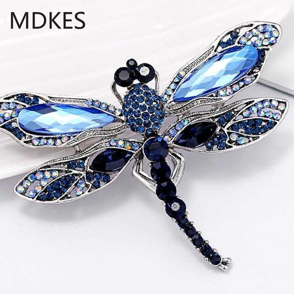 pins brooches blue crystal vintage dragoy brooches for women high grade fashion insect brooch pins coat accessories animal jewelry giftsl230, Gray
pins brooches blue crystal vintage dragoy brooches for women high grade fashion insect brooch pins coat accessories animal jewelry giftsl230, Gray