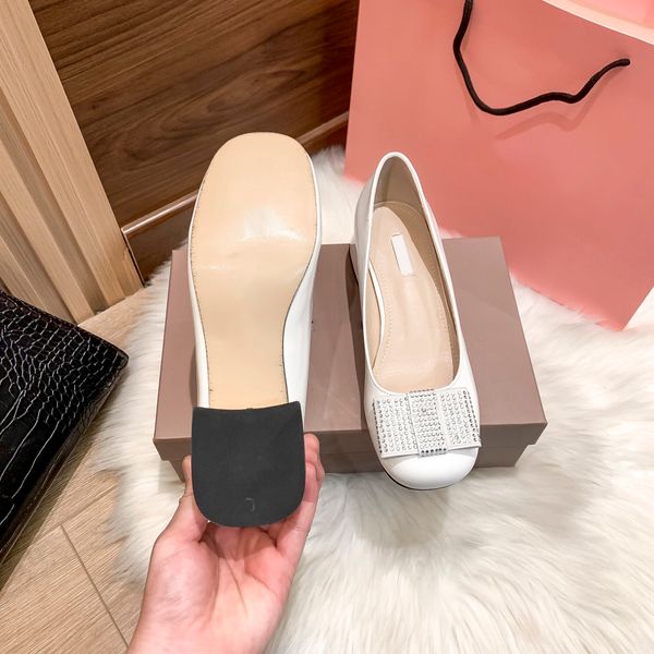 heels miu dress high shoes women's hepburn style patent leather mary jane square head dress shoes thick round toe pumps df2r, Black
heels miu dress high shoes women's hepburn style patent leather mary jane square head dress shoes thick round toe pumps df2r, Black