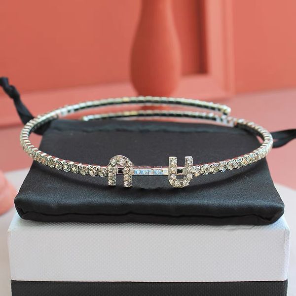 luxury miu designer chokers necklaces silver women necklace choker chain 925 silver plated quality copper letter pendant necklaces for women, Golden;silver
luxury miu designer chokers necklaces silver women necklace choker chain 925 silver plated quality copper letter pendant necklaces for women, Golden;silver