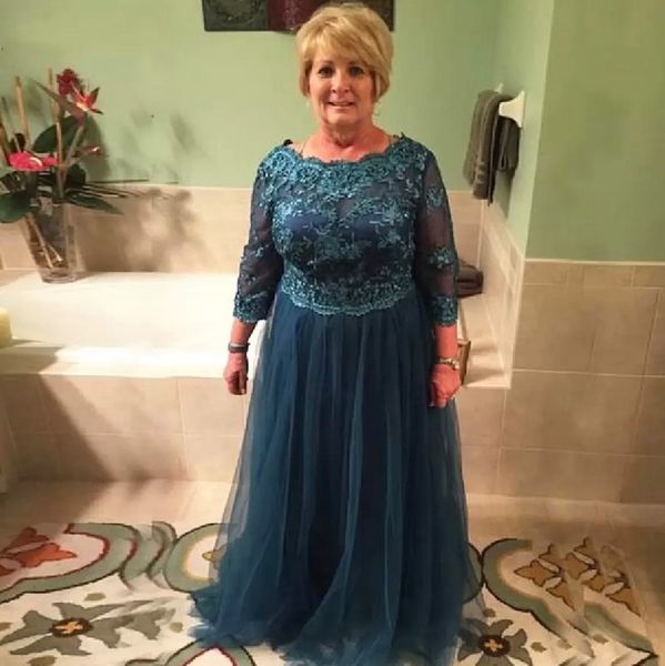 mother of the bride dresses plus size lace appliques illusion long sleeve a line wedding guest party gowns formal prom dress, Black;red
mother of the bride dresses plus size lace appliques illusion long sleeve a line wedding guest party gowns formal prom dress, Black;red