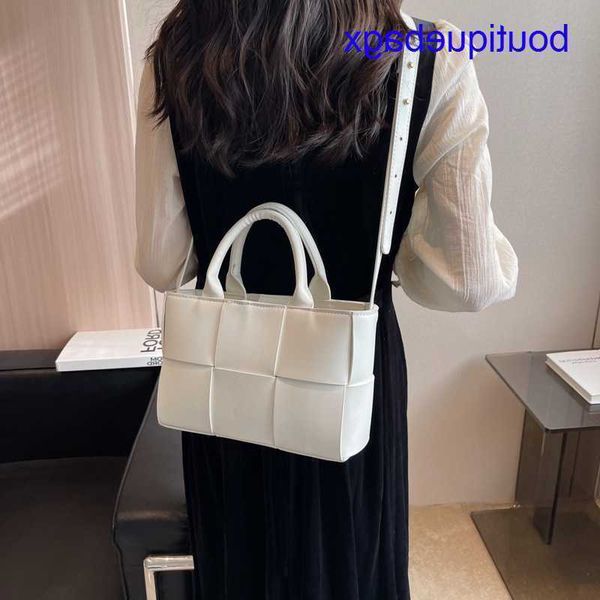 luxury bottegss venetss arco evening bags online store new woven bag fashion hand 2023 large capacity spring women's simple tote h with
luxury bottegss venetss arco evening bags online store new woven bag fashion hand 2023 large capacity spring women's simple tote h with