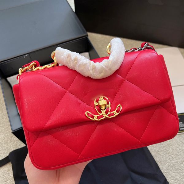 designer totes bags crossbody small shoulder bag women fashion flap handbag luxury quilted calfskin magnetic metal fittings chain can be sli
designer totes bags crossbody small shoulder bag women fashion flap handbag luxury quilted calfskin magnetic metal fittings chain can be sli