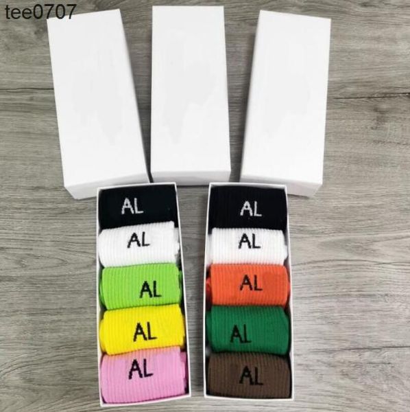 21fw mens women designer long socks with letters men womens stockings one box 5 pieces sports socks casual sock 2 sty1126186, Black
21fw mens women designer long socks with letters men womens stockings one box 5 pieces sports socks casual sock 2 sty1126186, Black