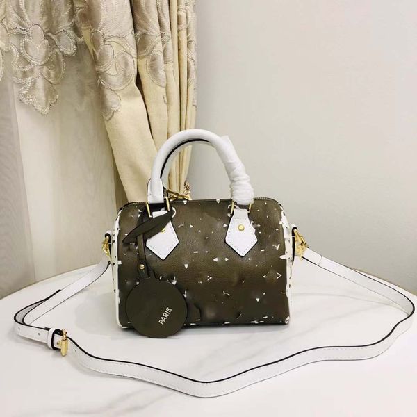 luxuryc designer bag edition duffel bag classic 45 50 55 travel luggage for men real leather designer bags women crossbody totes shoulder ba
luxuryc designer bag edition duffel bag classic 45 50 55 travel luggage for men real leather designer bags women crossbody totes shoulder ba