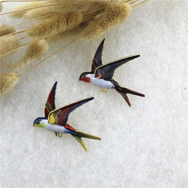pins brooches funny colorful swallow brooch girl student cloing school bag accessories decorative pin animal bird brooches giftl230315, Gray
pins brooches funny colorful swallow brooch girl student cloing school bag accessories decorative pin animal bird brooches giftl230315, Gray
