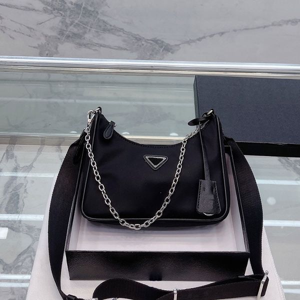 three in one chain cross body bag fashion versatile nylon broadband sub mother underarm bag designer triangle shoulder bags zero purse
three in one chain cross body bag fashion versatile nylon broadband sub mother underarm bag designer triangle shoulder bags zero purse