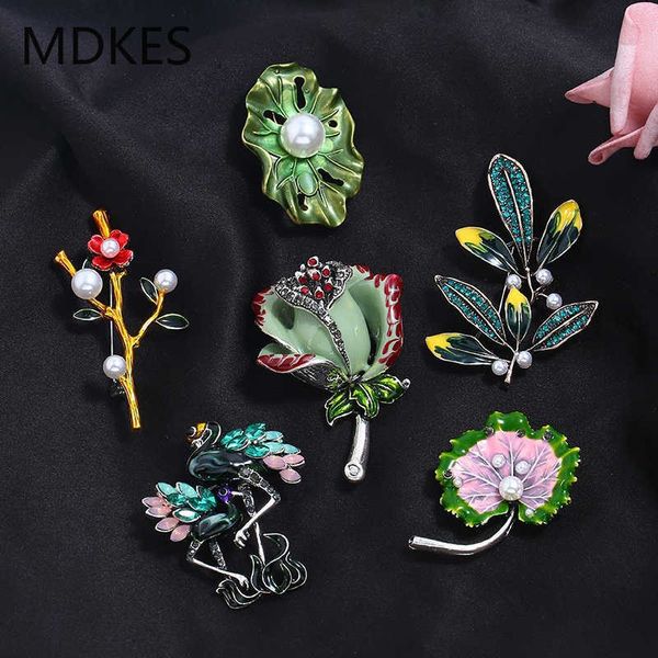 pins brooches delicate retro green elegant classic brooch women's style cardigan corsage temperament versatile pin accessoriesl230315, Gray
pins brooches delicate retro green elegant classic brooch women's style cardigan corsage temperament versatile pin accessoriesl230315, Gray