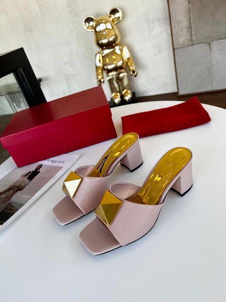 2023 slippers women slides slipper summer sandals designers real leather platform sandal flats fashion old flower shoes ladies beach 35-43, Black
2023 slippers women slides slipper summer sandals designers real leather platform sandal flats fashion old flower shoes ladies beach 35-43, Black