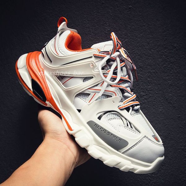 2023 track led trainers 3.0 for men luxury light sports shoe mens designer lights sport shoes womens luxe sneakers women paris sneaker b4
2023 track led trainers 3.0 for men luxury light sports shoe mens designer lights sport shoes womens luxe sneakers women paris sneaker b4