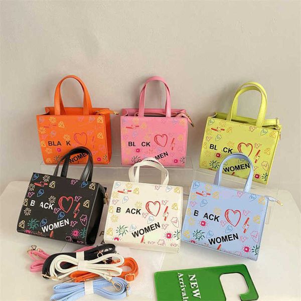 totes handbags women's bag spring new graffiti shoulder fashion one-shoulder tote hat set wallets 0313
totes handbags women's bag spring new graffiti shoulder fashion one-shoulder tote hat set wallets 0313