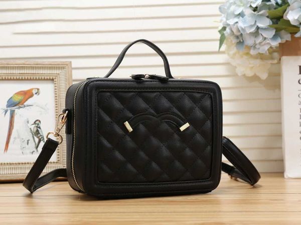 2023 new designer bags women bags classic cfs lattice cosmetic handbag square fat chain real leather handbags large-capacity shoulder bags 0
2023 new designer bags women bags classic cfs lattice cosmetic handbag square fat chain real leather handbags large-capacity shoulder bags 0