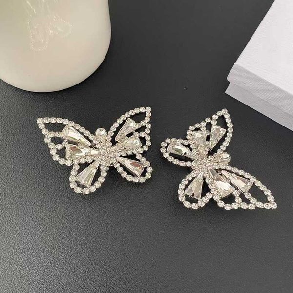 luxury designer butterfly crystal ear clips earrings european and american personality exaggerated wind ear clips earrings crystal earrings, Golden
luxury designer butterfly crystal ear clips earrings european and american personality exaggerated wind ear clips earrings crystal earrings, Golden