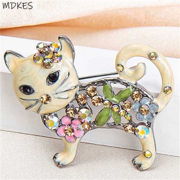 pins brooches high grade exquisite fashion alloy oil dripping rhinone cat brooch girl fashion temperament popular pin broochl230315, Gray
pins brooches high grade exquisite fashion alloy oil dripping rhinone cat brooch girl fashion temperament popular pin broochl230315, Gray