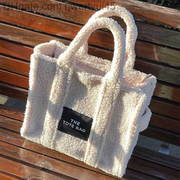 qwertyui45 totes women's luxury brand tote bags designer ladies handbag faux fur shoulder crossbody bags 2022 black brown female plush
qwertyui45 totes women's luxury brand tote bags designer ladies handbag faux fur shoulder crossbody bags 2022 black brown female plush