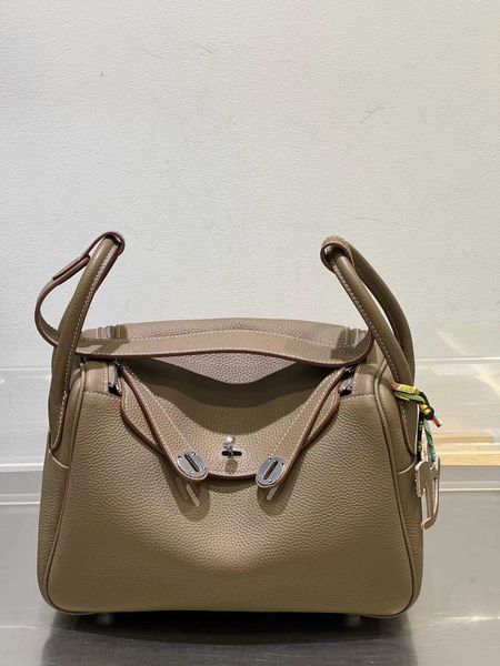 bags lindys bags 2022 new mini headband cowhide doctor bag leather lady fashion one shoulder hand pillow medicine ayw
bags lindys bags 2022 new mini headband cowhide doctor bag leather lady fashion one shoulder hand pillow medicine ayw