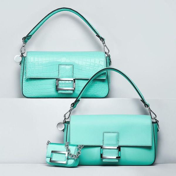 blue baguette wallets shoulder bags crossbody handbag smooth leather mini purse tote chain bag with charm silver pendant esigners146, Red;black
blue baguette wallets shoulder bags crossbody handbag smooth leather mini purse tote chain bag with charm silver pendant esigners146, Red;black