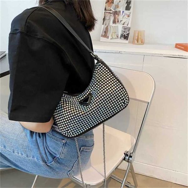 handbag 2023 fashion women's bag leather quality handbag chain female summer shoulder armpit drill red messenger dumpling bag
handbag 2023 fashion women's bag leather quality handbag chain female summer shoulder armpit drill red messenger dumpling bag
