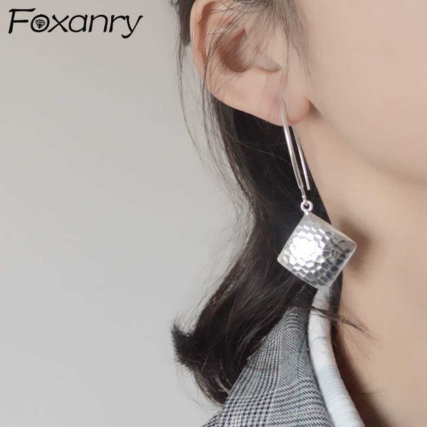charm anry prevent allergy silve color earrings for women trendy elegant vintage creative geometric pendant party jewelry l230315, Golden
charm anry prevent allergy silve color earrings for women trendy elegant vintage creative geometric pendant party jewelry l230315, Golden