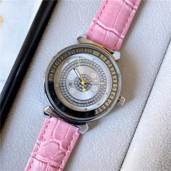 2022 new three stitches luxury womens watches 36mm size quartz watch brand clock leather strap women fashion accessories simple style retro, Slivery;brown
2022 new three stitches luxury womens watches 36mm size quartz watch brand clock leather strap women fashion accessories simple style retro, Slivery;brown