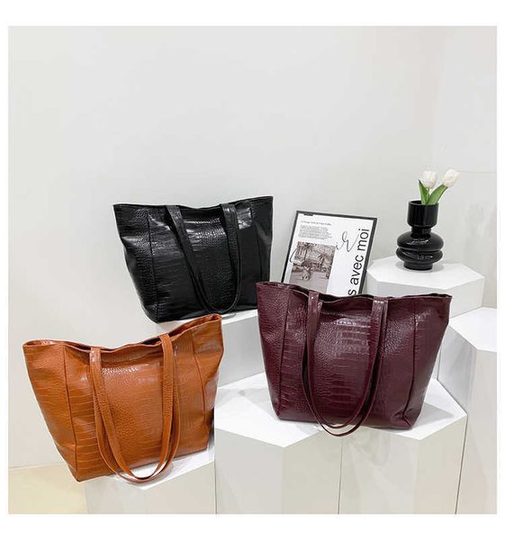 large capacity fashion shoulder bags for female new retro pattern handbags solid color shopping tote bags 230308
large capacity fashion shoulder bags for female new retro pattern handbags solid color shopping tote bags 230308