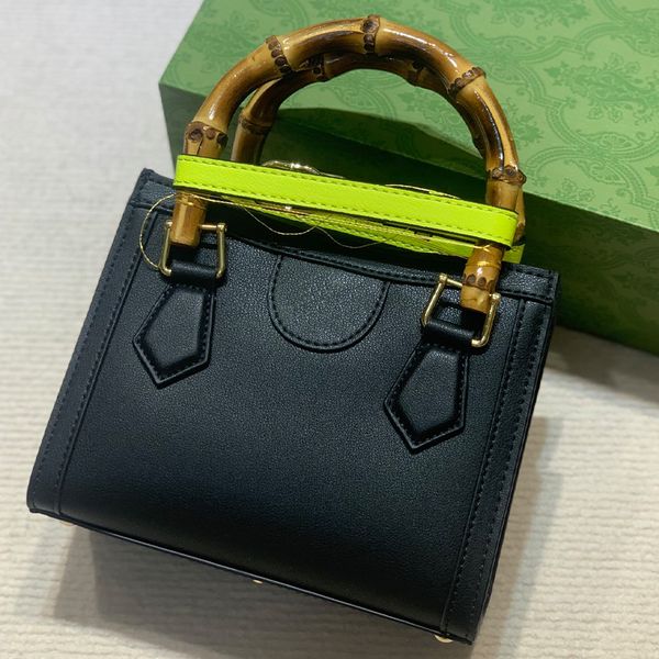 bamboo tote bag leather shopping bags luxury designer brand fashion shoulder strap handbags women's shoulder bags wallet straddle metal
bamboo tote bag leather shopping bags luxury designer brand fashion shoulder strap handbags women's shoulder bags wallet straddle metal