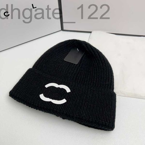 designer designer brand luxury beanie cap for men women in autumn winter new solid knitted hat fashion trend outdoor warm keeping versatile, Blue;gray
designer designer brand luxury beanie cap for men women in autumn winter new solid knitted hat fashion trend outdoor warm keeping versatile, Blue;gray