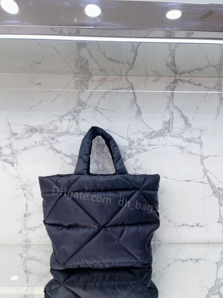 fashion shopping bag classic tote bag large capacity handbag designer bag cross-body black purse one shoulder nylon soft triangle lattice
fashion shopping bag classic tote bag large capacity handbag designer bag cross-body black purse one shoulder nylon soft triangle lattice