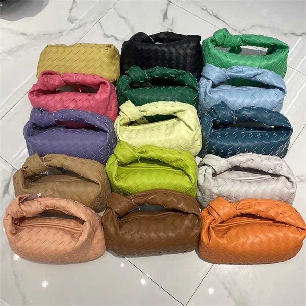 bottegas bags venetas 2021 new knitting knotted bag net red asigo same mini oxhorn bag single shoulder armpit portable cloud bag obpj ayw
bottegas bags venetas 2021 new knitting knotted bag net red asigo same mini oxhorn bag single shoulder armpit portable cloud bag obpj ayw
