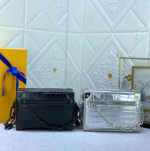 designer luxury shoulder bag woman jewelry handbag cosmetic case box clutch fashion women crocodile skin crossbody pochette petite malle sou
designer luxury shoulder bag woman jewelry handbag cosmetic case box clutch fashion women crocodile skin crossbody pochette petite malle sou