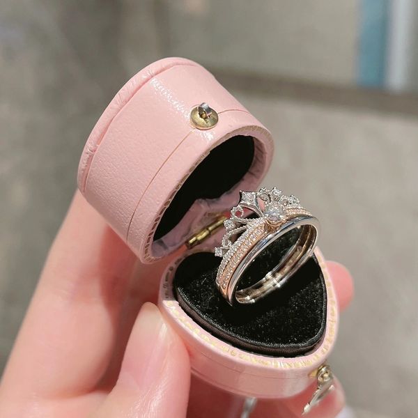 double diamond crown finger ring sets 925 sterling silver engagement wedding band rings for women men birthday party jewelry, Slivery;golden
double diamond crown finger ring sets 925 sterling silver engagement wedding band rings for women men birthday party jewelry, Slivery;golden