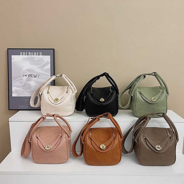 bags lindys bags lychee pattern pu soft leather women's bag 2022 new bucket fashion doctor's portable ayw
bags lindys bags lychee pattern pu soft leather women's bag 2022 new bucket fashion doctor's portable ayw