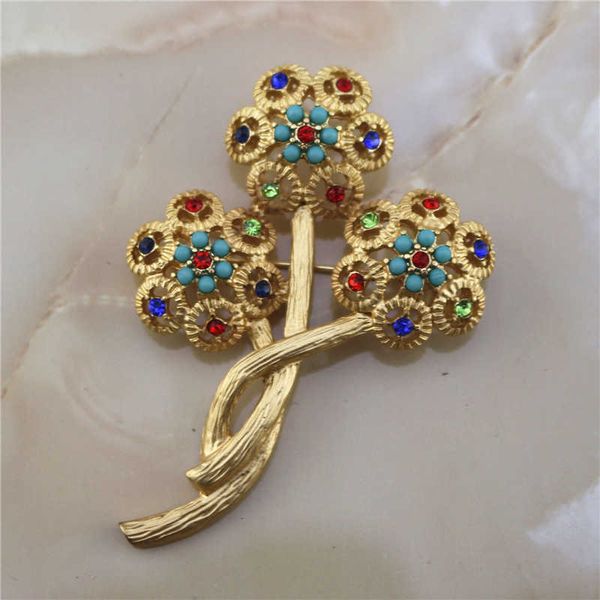 pins brooches high-end exquisite retro baroque style brooch ladies matte gold color corsage cloing accessoriesl230315, Gray
pins brooches high-end exquisite retro baroque style brooch ladies matte gold color corsage cloing accessoriesl230315, Gray