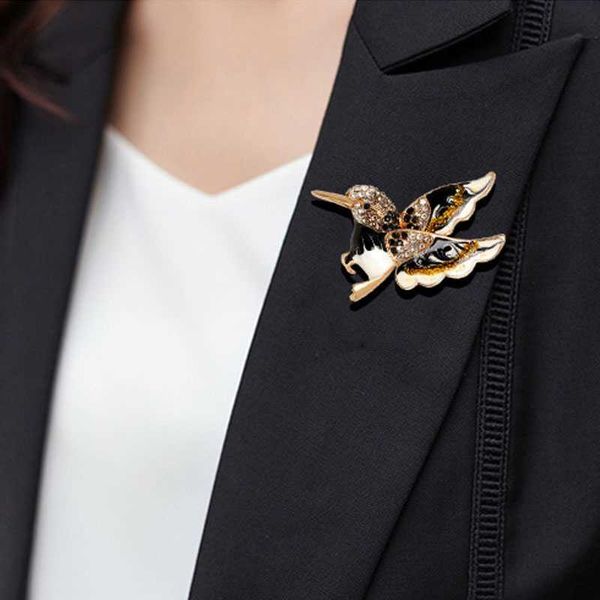 pins brooches color rhinone hummingbird brooch creative design bird brooches women party accessories giftl230315, Gray
pins brooches color rhinone hummingbird brooch creative design bird brooches women party accessories giftl230315, Gray