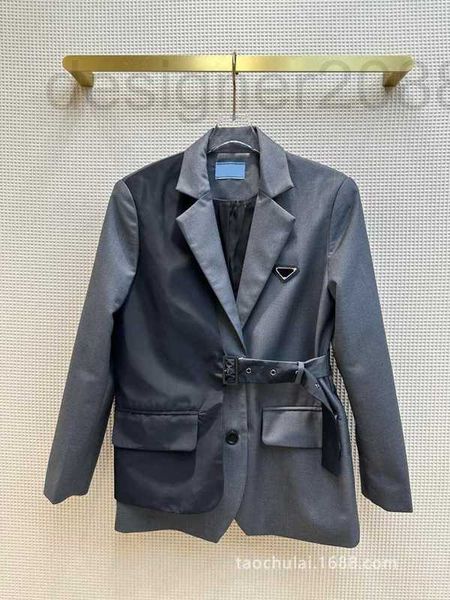 women's suits & blazers designer women's small crowd design fake two-piece contrast waistband suit jacket p85d, White;black
women's suits & blazers designer women's small crowd design fake two-piece contrast waistband suit jacket p85d, White;black