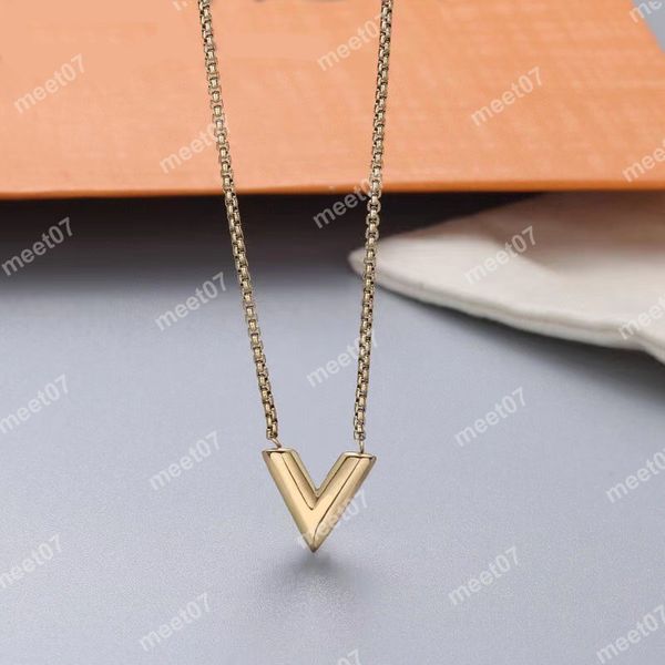 v shape designer necklace women classic designers luxury b designer jewelry pendant necklaces for lady, Silver
v shape designer necklace women classic designers luxury b designer jewelry pendant necklaces for lady, Silver