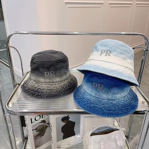 23ss summer holiday designer bucket hats women's travel street p fashion gradient crystal letter bucket hat, Blue;gray
23ss summer holiday designer bucket hats women's travel street p fashion gradient crystal letter bucket hat, Blue;gray