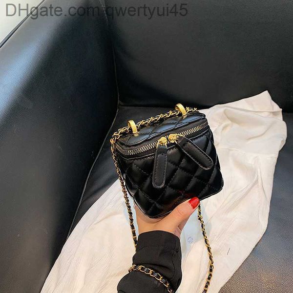 qwertyui45 totes square women's lipstick bag 2021 new fashion messenger bag ladies co-purse mini crossbody bag designer handbags and pu
qwertyui45 totes square women's lipstick bag 2021 new fashion messenger bag ladies co-purse mini crossbody bag designer handbags and pu