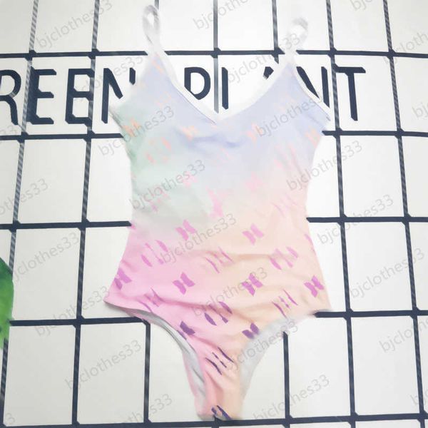 designer swimwear luxury logo print gradient color sling girl swimsuit v-neck bare back design one-piece thong bathing suit period swimwear, White;black
designer swimwear luxury logo print gradient color sling girl swimsuit v-neck bare back design one-piece thong bathing suit period swimwear, White;black