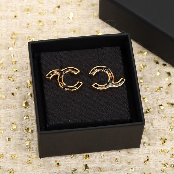 2023 luxury quality charm stud earring with black color design have box stamp ps7603a, Golden
2023 luxury quality charm stud earring with black color design have box stamp ps7603a, Golden