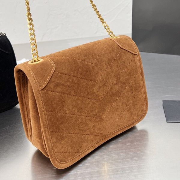 chain women's bag fashion shoulder bag suede metal logo classic style design crossbody bag
chain women's bag fashion shoulder bag suede metal logo classic style design crossbody bag