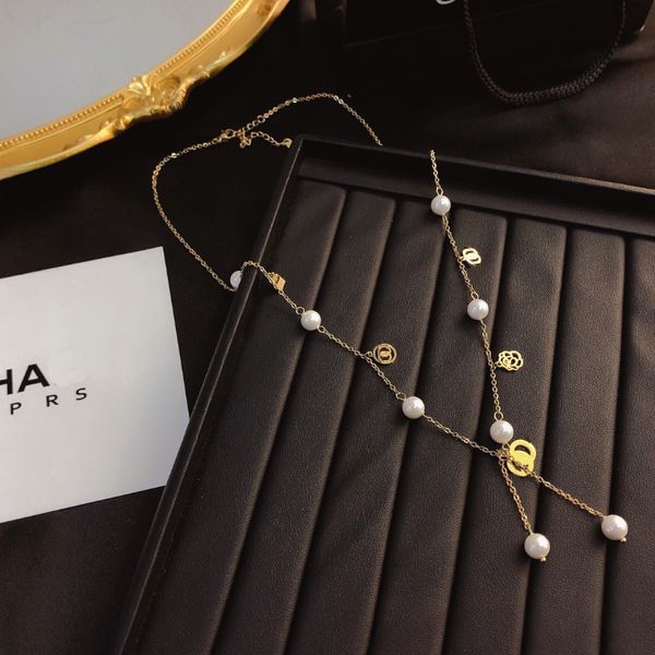 fashion couple chain necklaces popular design pendant necklaces classic premium jewelry brand gold plated exquisite campus couple, Silver
fashion couple chain necklaces popular design pendant necklaces classic premium jewelry brand gold plated exquisite campus couple, Silver