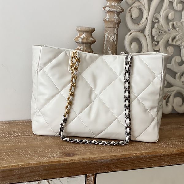 1:1 quality designer fashion tote bag 41cm luxurious genuine leather handbag with box mc175
1:1 quality designer fashion tote bag 41cm luxurious genuine leather handbag with box mc175
