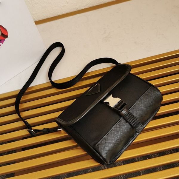 2zh108 designer bag mini messenger bag stylish vintage crossbody bag simple portable shoulder bag personalized mobile phone bag
2zh108 designer bag mini messenger bag stylish vintage crossbody bag simple portable shoulder bag personalized mobile phone bag