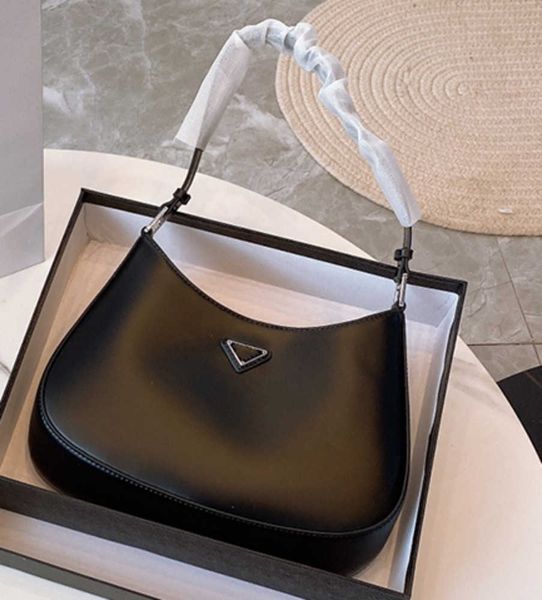 new designer women small 2023 luxurys shoulder bags handbags fashion brand purse color wholesale womens bags
new designer women small 2023 luxurys shoulder bags handbags fashion brand purse color wholesale womens bags