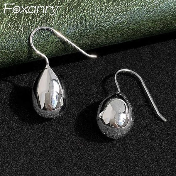charm anry prevent allergy silver color earrings for women couples new fashion simple water drop pendant party jewelry gifts l230315, Golden
charm anry prevent allergy silver color earrings for women couples new fashion simple water drop pendant party jewelry gifts l230315, Golden